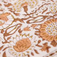 Load image into Gallery viewer, Tablecloth Pattern Close Up