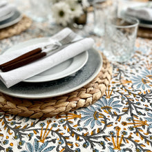 Load image into Gallery viewer, Patterned Tablecloth