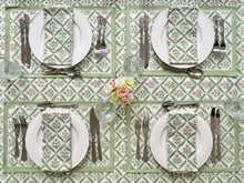 Load image into Gallery viewer, Floral Placemat 
